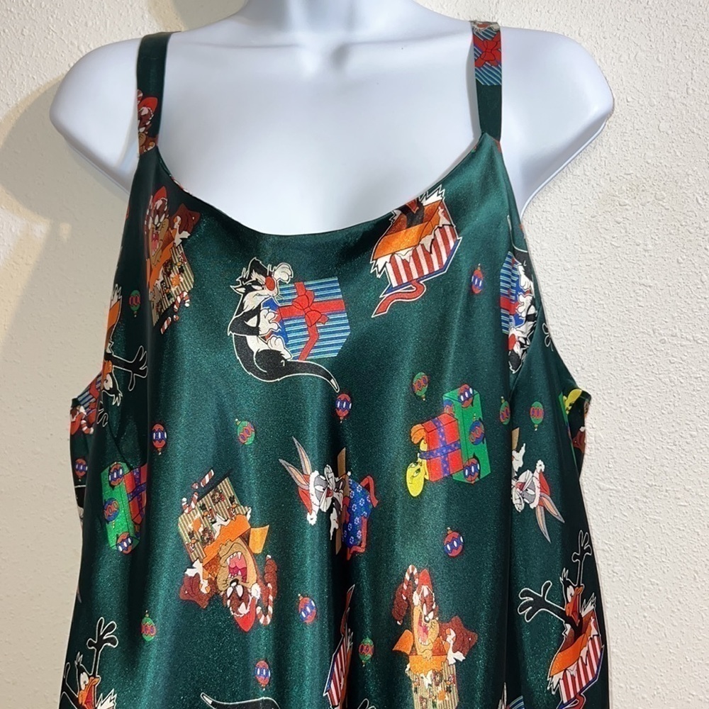 Looney Tunes Womens Green Graphic Holiday Chemise Size 2x